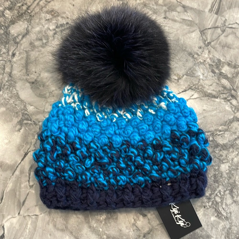 Kyi Kyi beanie hat NWT. Navy/turquoise/white